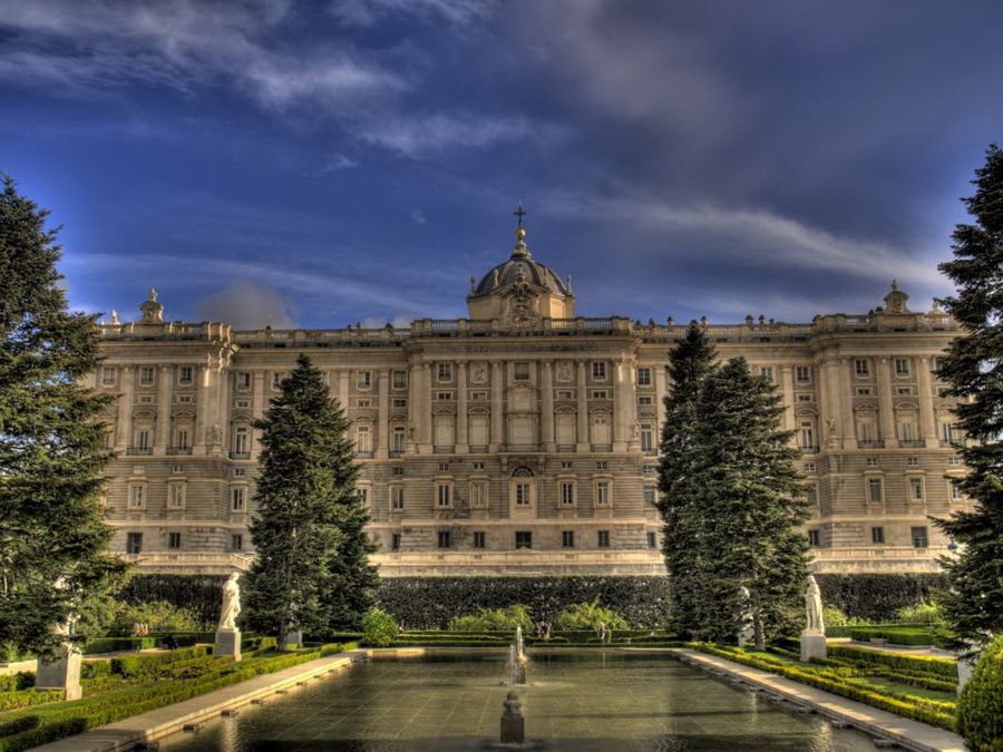 Royal-Palace-in-Madrid